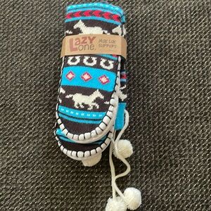 Lazy One Muk Luk Slippers S/M size 4-7 NWT